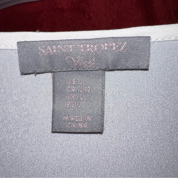 Saint Tropez West Ivory Lace Accent Blouse - Picture 14 of 15